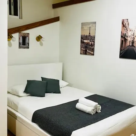 Alfama - *