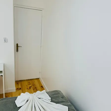 Homestay Alfama - *
