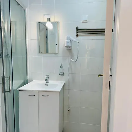 ホームステイ Alfama -