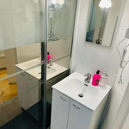 Alfama - ホームステイ